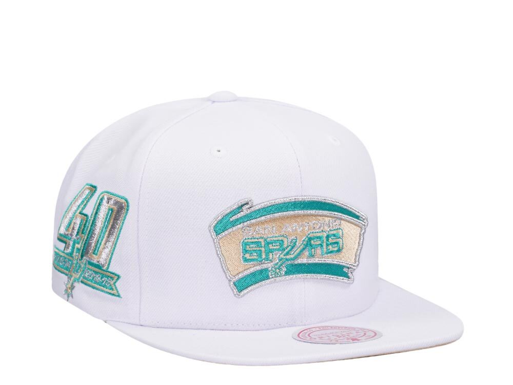 Mitchell & Ness San Antonio Spurs 40th Anniversary Winter White Hardwood Classic Snapback Hat