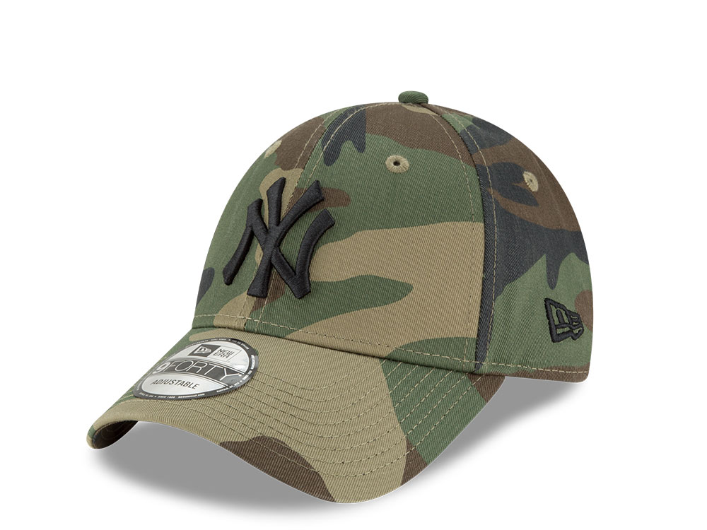 New Era New York Yankees League Essential Camo 9Forty Snapback Hat