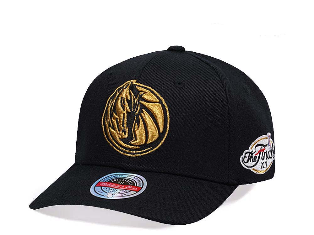 Mitchell & Ness Dallas Mavericks NBA Finals 2011 Gold Hardwood Classic Red Flex Snapback Hat