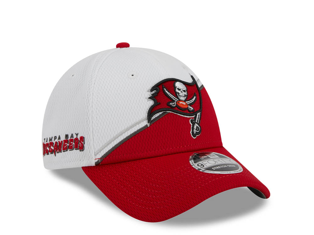 New Era Tampa Bay Buccaneers NFL Sideline 2023 Red White  9Forty Snapback Hat