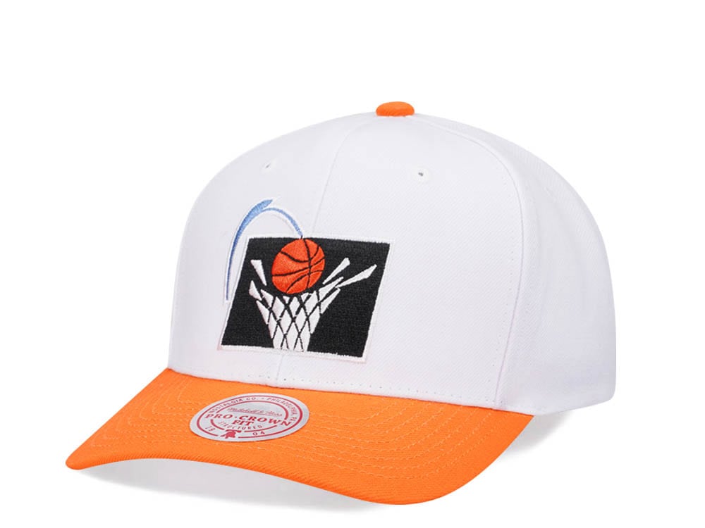 Mitchell & Ness Cleveland Cavaliers Team Two Tone 2.0 Pro White Snapback Hat