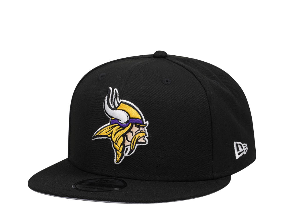 New Era Minnesota Vikings All Black Classic Edition 9Fifty Snapback Hat