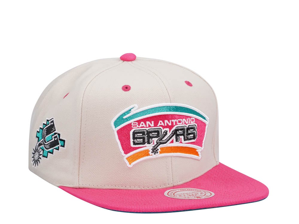 Mitchell & Ness San Antonio Spurs Sail Off White Two Tone Snapback Hat