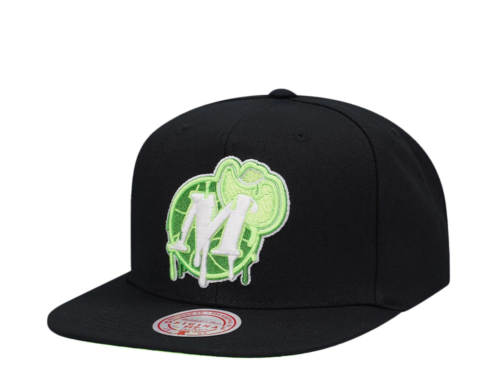 Mitchell & Ness Dallas Mavericks Slime Drip Hardwood Classic Snapback Hat