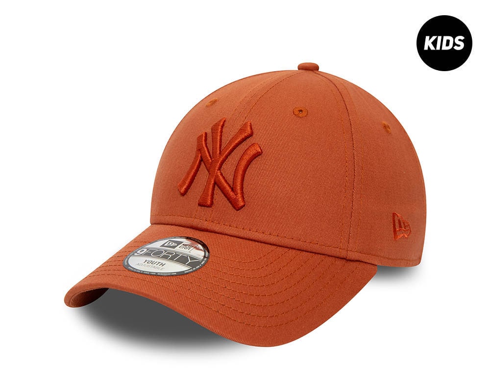 New Era New York Yankees League Essential Kids Brown 9Forty Strapback Hat