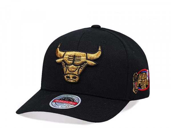 Mitchell & Ness Chicago Bulls Blue & Yellow Snapback Hat NBA